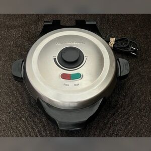 Hamilton Deep Dish Waffle Maker Silver Color